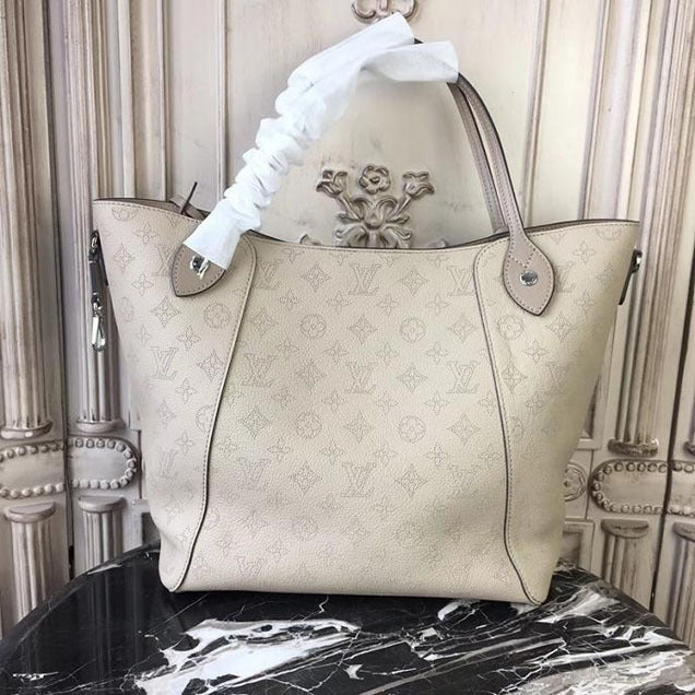 Mahina Leather Hina PM M54351